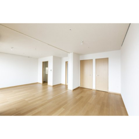 居室・リビング　室内写真は別部屋参考写真になります。