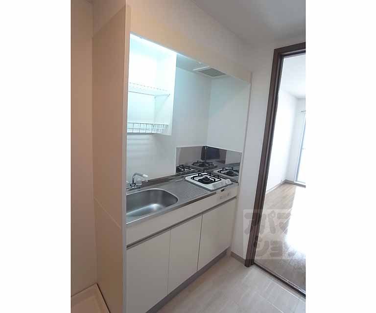 キッチン　１口ガスコンロ付きキッチンを完備