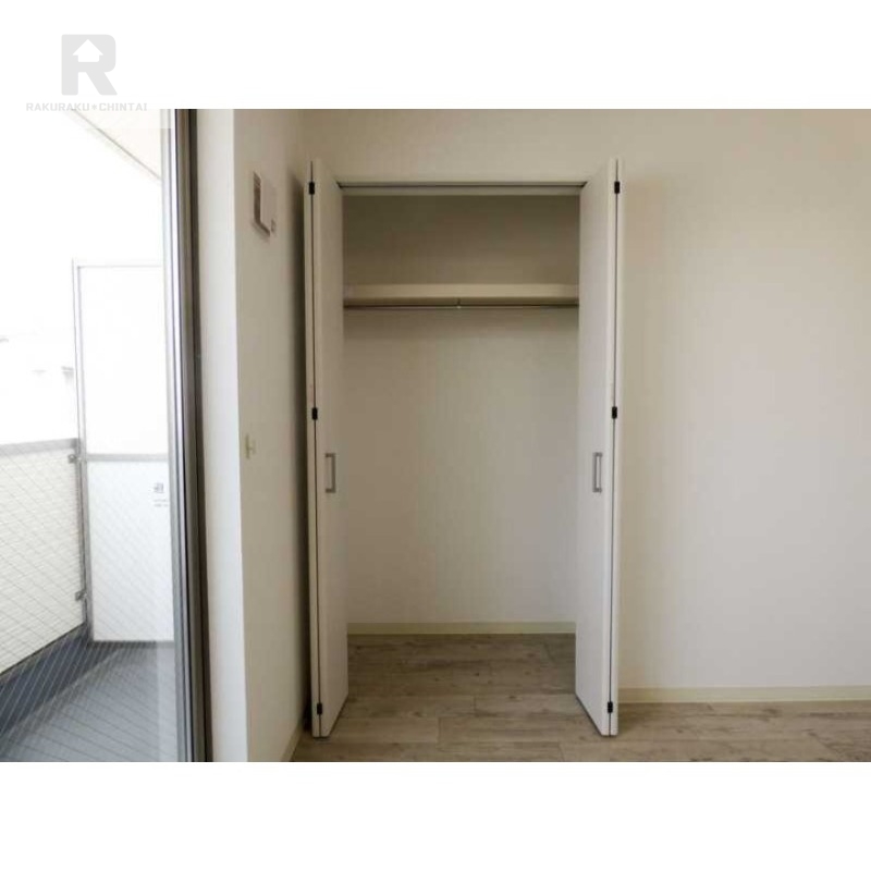 収納　同物件別部屋写真