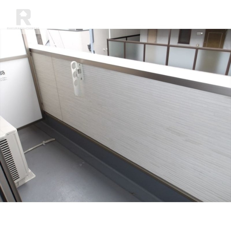 バルコニー　同物件別部屋写真