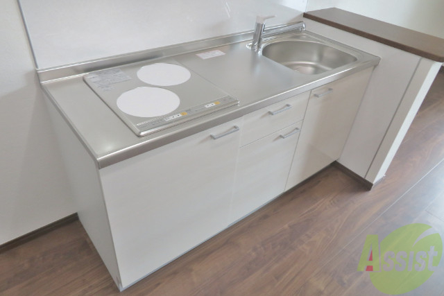 キッチン　キッチンはＩＨなのでガスよりも安心ですね