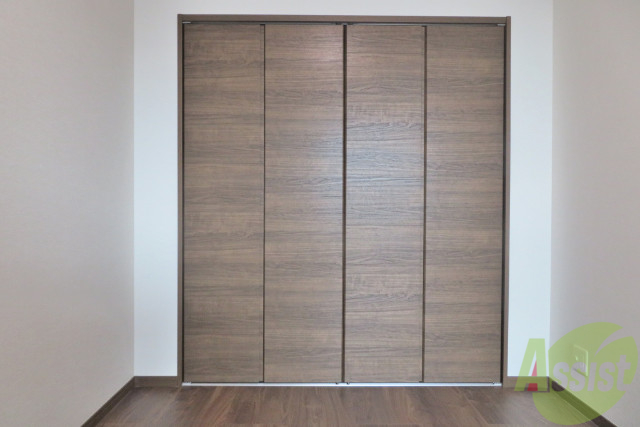 収納　収納はこちらですね、大き目でたくさん入りそうですね