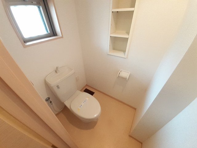 トイレ　ゆったりとした空間のトイレです