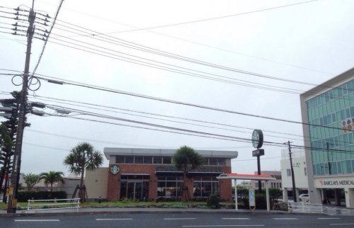 飲食店　スターバックスコーヒー 浦添バークレーズコート店（飲食店）まで1471m