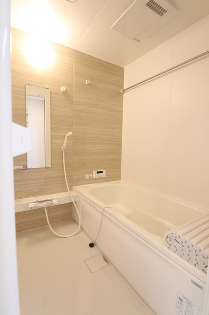 バス・シャワールーム　浴室　浴室換気乾燥機