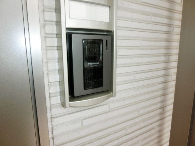 セキュリティ　訪問者の分かるモニターホン。