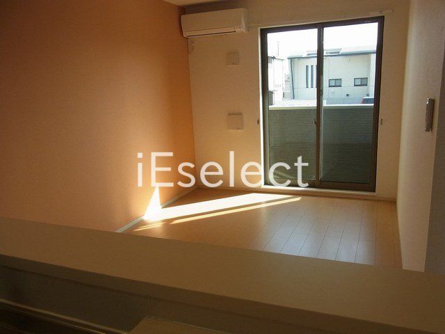 居室・リビング　明るくキレイなリビングルーム♪