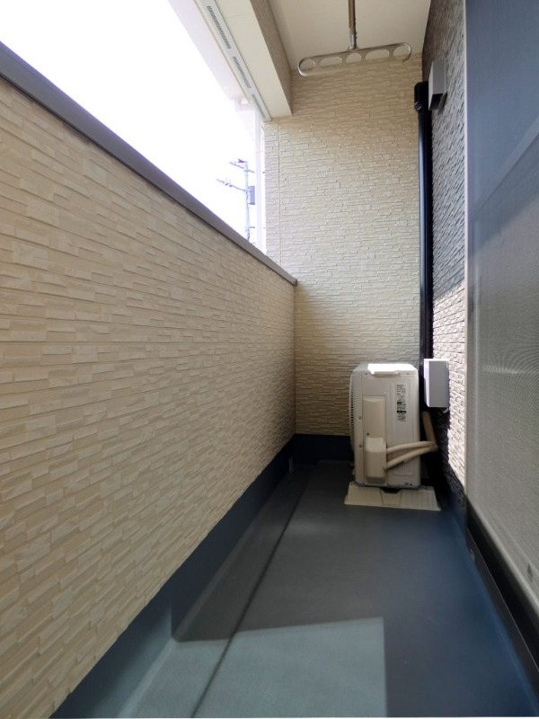 バルコニー　図面と現状に相違がある場合には現状を優先