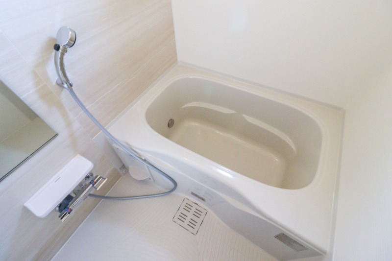 バス・シャワールーム　図面と現状に相違がある場合には現状を優先