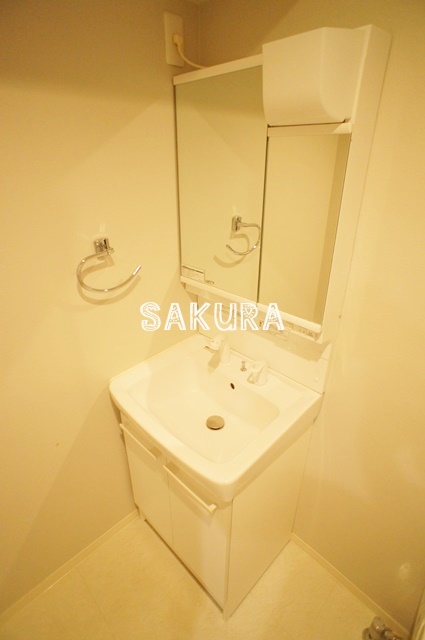 洗面設備　身支度に便利な洗面台♪