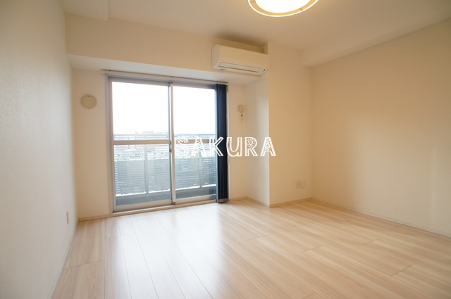 居室・リビング　使いやすい形の為、レイアウトを楽しめます♪