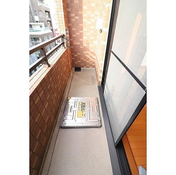 バルコニー　陽当たり良好なバルコニーです