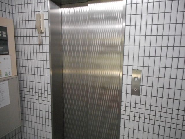 その他　エレベーター