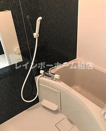 バス・シャワールーム　日々の疲れを癒すお風呂付です