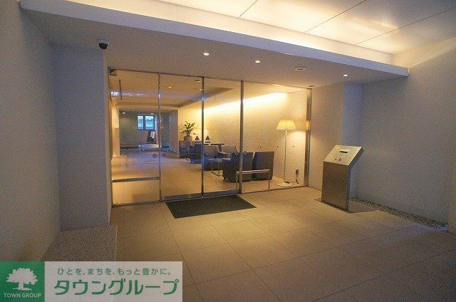 エントランス　エントランス