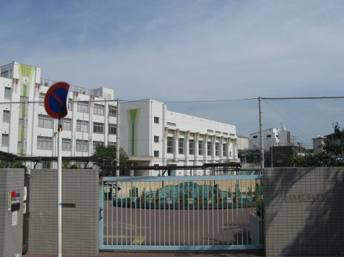 小学校　福小学校（小学校）まで200m