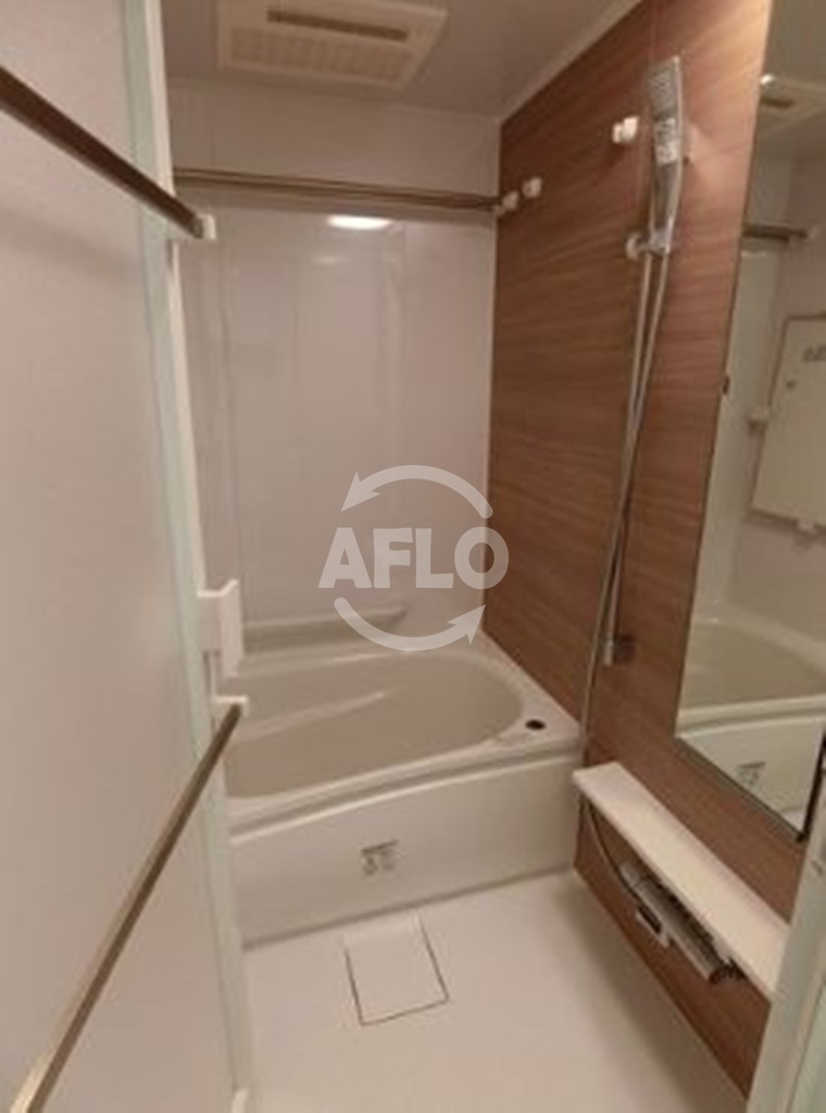 バス・シャワールーム　パークリュクス大阪京町堀　浴室換気乾燥暖房機付バスルーム