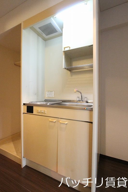 キッチン　別号室イメージの為、現状を優先致します。