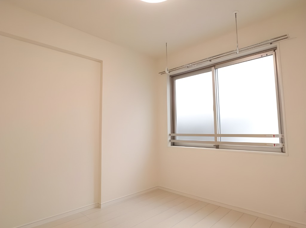 居室・リビング　☆明るい居間☆