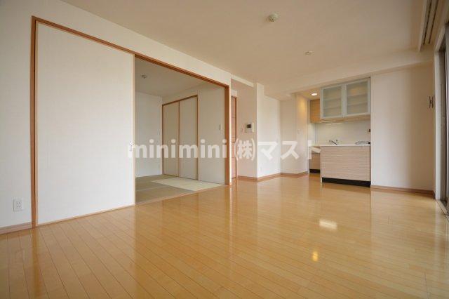 居室・リビング　※別号室参考写真