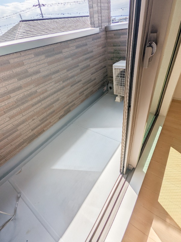 バルコニー　図面と現状に相違がある場合には現状を優先