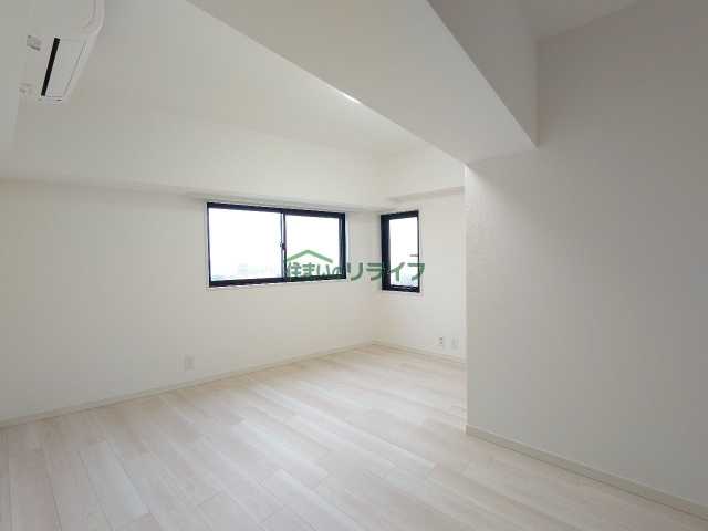 居室・リビング　ロイヤルグリーン本郷