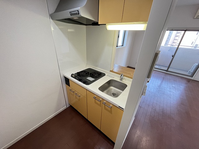 キッチン　コンパクトなキッチンで掃除もラクラク