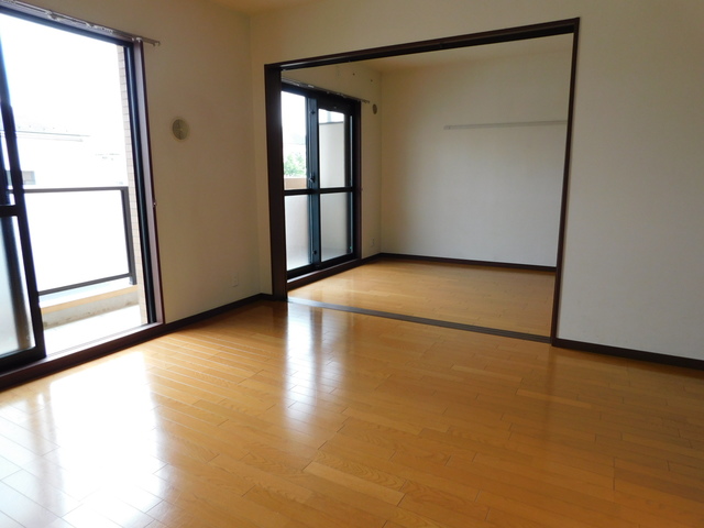 居室・リビング　※同物件別号室（イメージ）