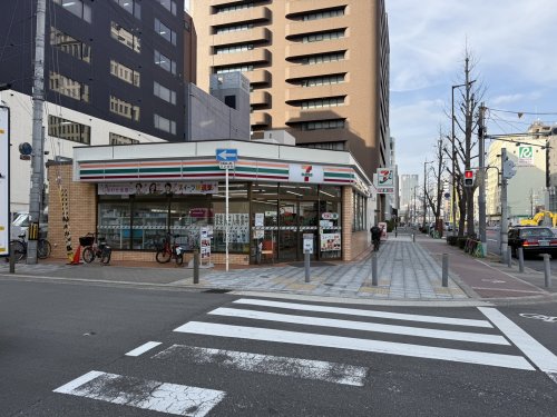 コンビニ　セブン-イレブン 大阪新町２丁目店（コンビニ）まで111m
