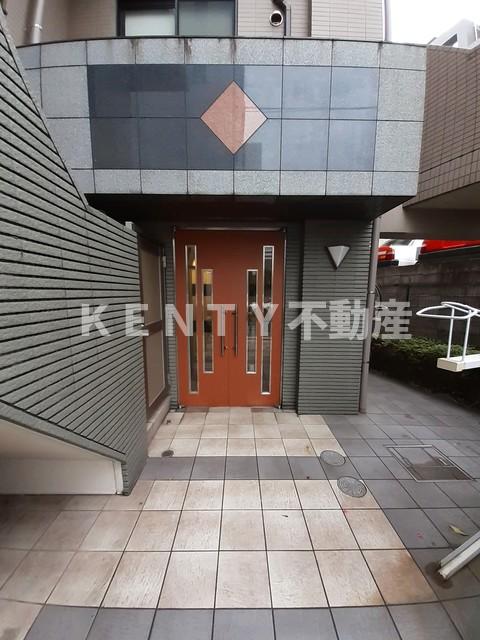 エントランス　建物の内部です