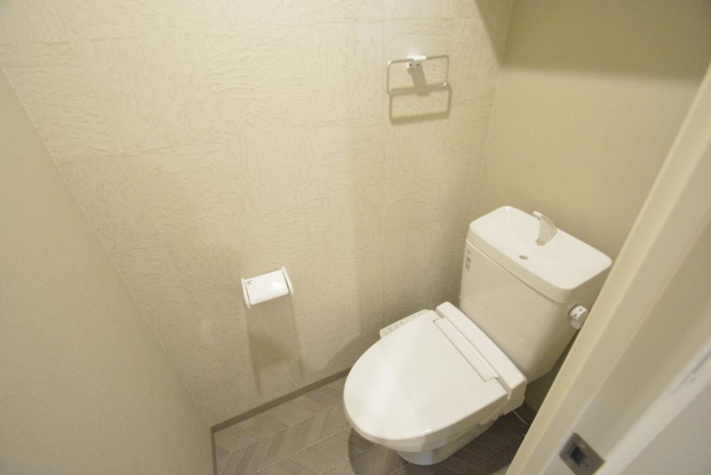 トイレ　シャワー付トイレ