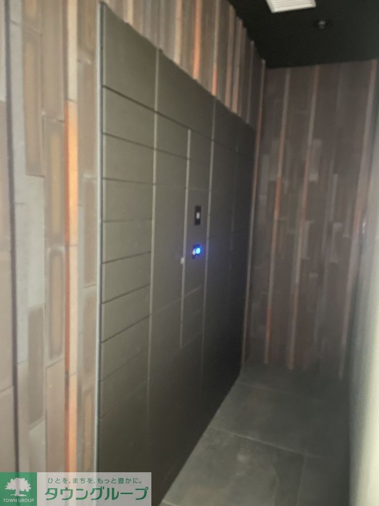 エントランス　エントランス