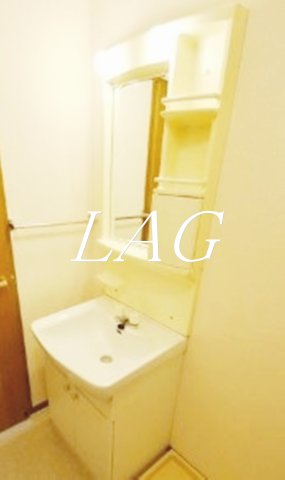 洗面設備　洗面台です。（同仕様です。）