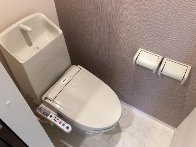 トイレ　シャワー付トイレ