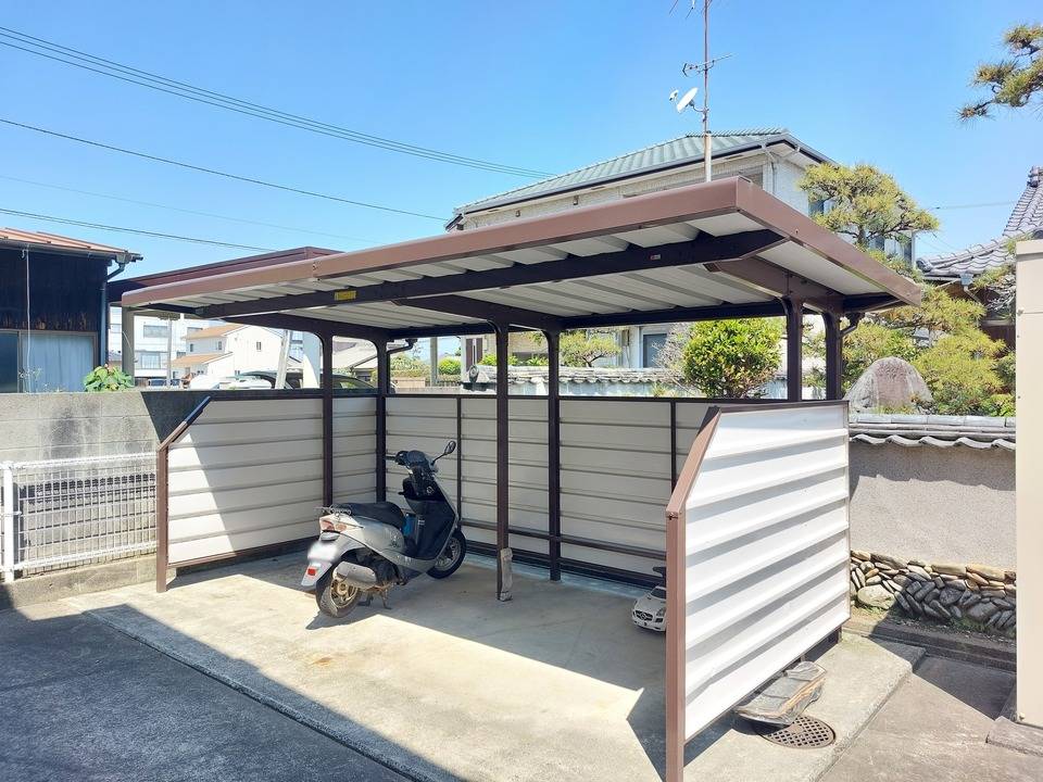 駐車場　駐輪場