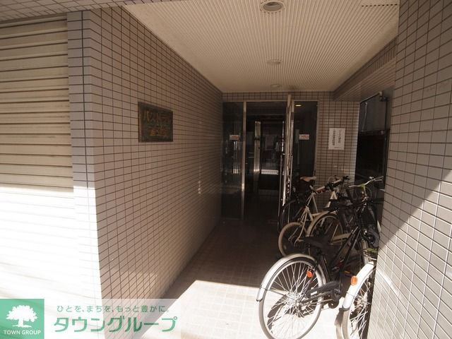 エントランス　部屋探しは株式会社　タウンハウジング　までお気軽にお問合せ…