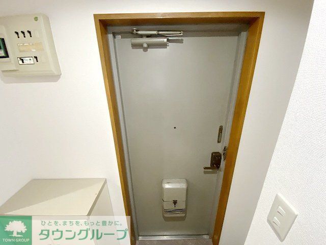 玄関　お部屋探しは株式会社　タウンハウジング　までお気軽にお問合…