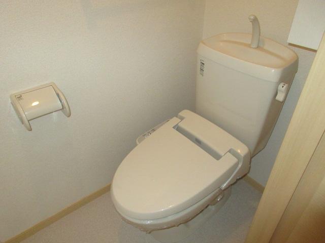 トイレ　清潔感のあるトイレです。