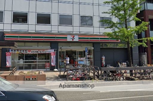 コンビニ　セブンイレブン（コンビニ）まで1069m