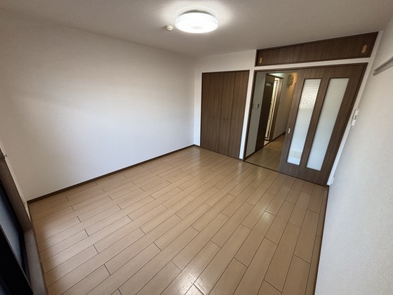 居室・リビング　※別部屋の写真です