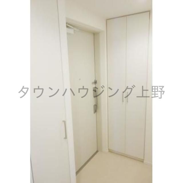 玄関　※写真は同タイプ住戸です。