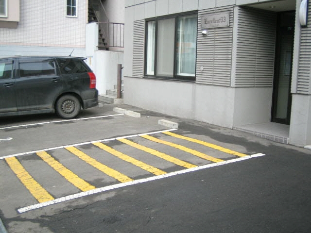 駐車場　駐車場