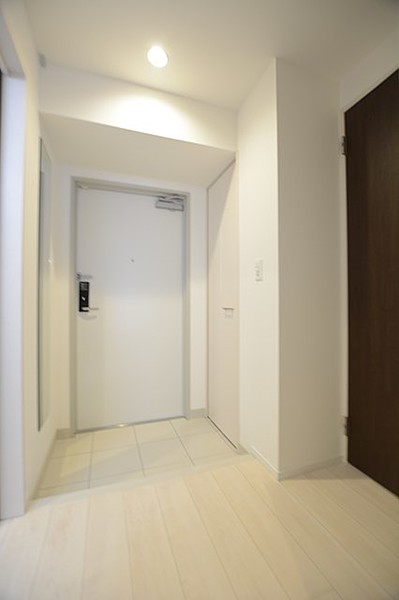 玄関　別タイプ部屋　参考写真です