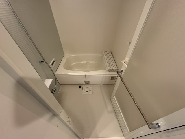 バス・シャワールーム　同物件別タイプのイメージ写真