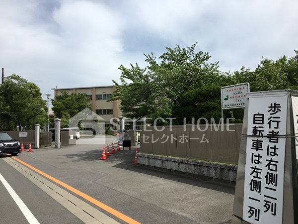 高校・高専　愛知県立岡崎商業高校（高校・高専）まで268m