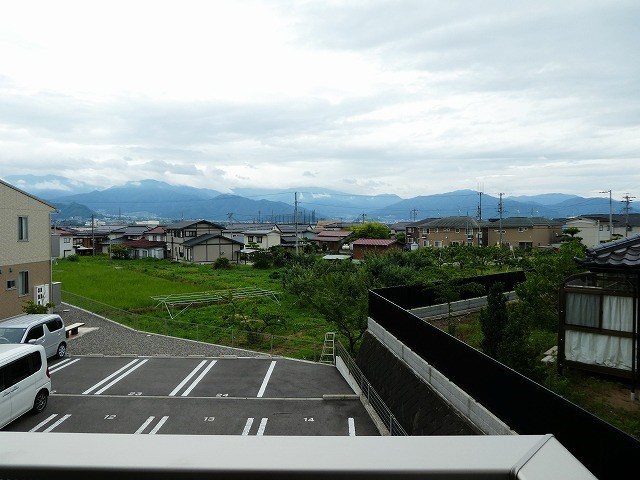 眺望　写真は205号室です（参考）