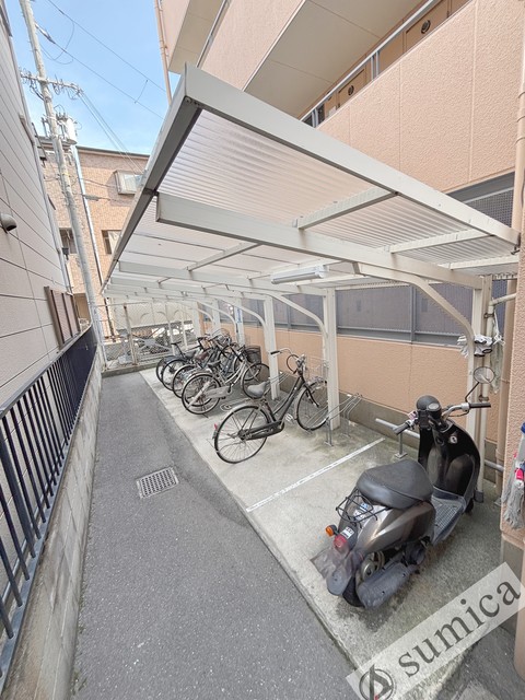 その他共有部分　屋根付き駐輪場が嬉しいです♪♪