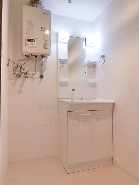 洗面設備　シャンプードレッサー完備です♪