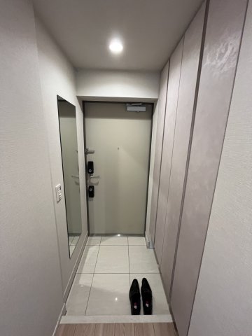 玄関　ラグゼナ平井ノース