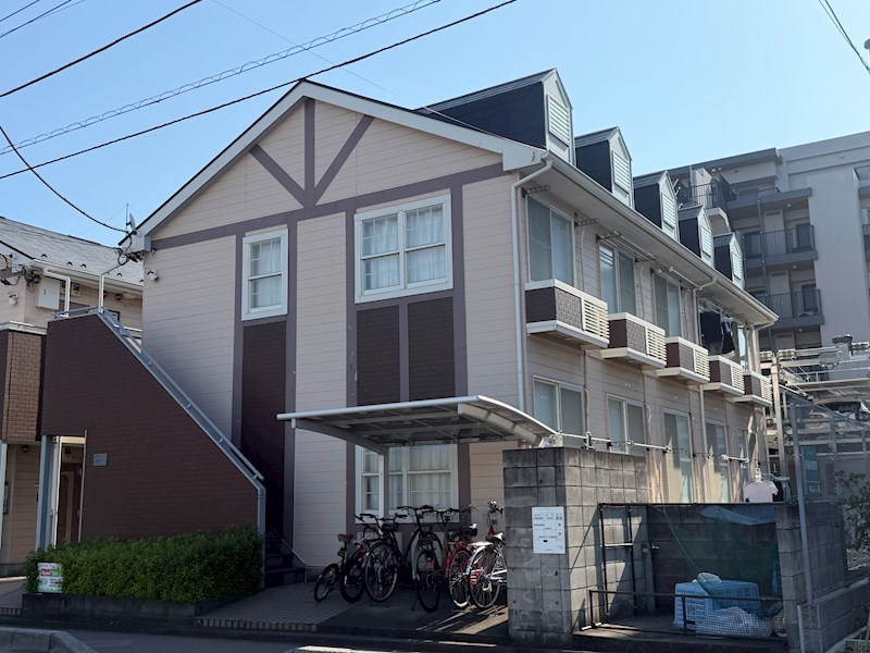 建物外観　戸田公園駅徒歩５分（４００ｍ）